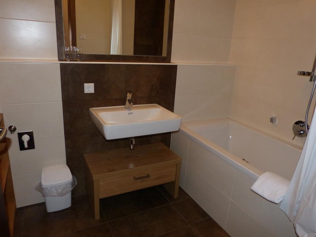 Apartman Fuerth Kaprun Kamer foto